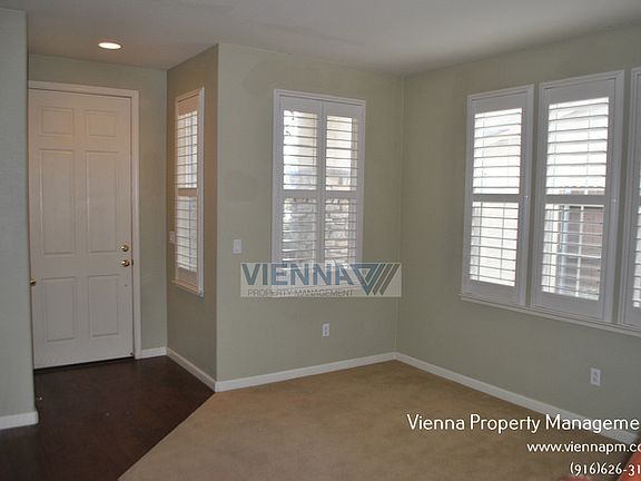 3rd image of 1248 Manza Cir