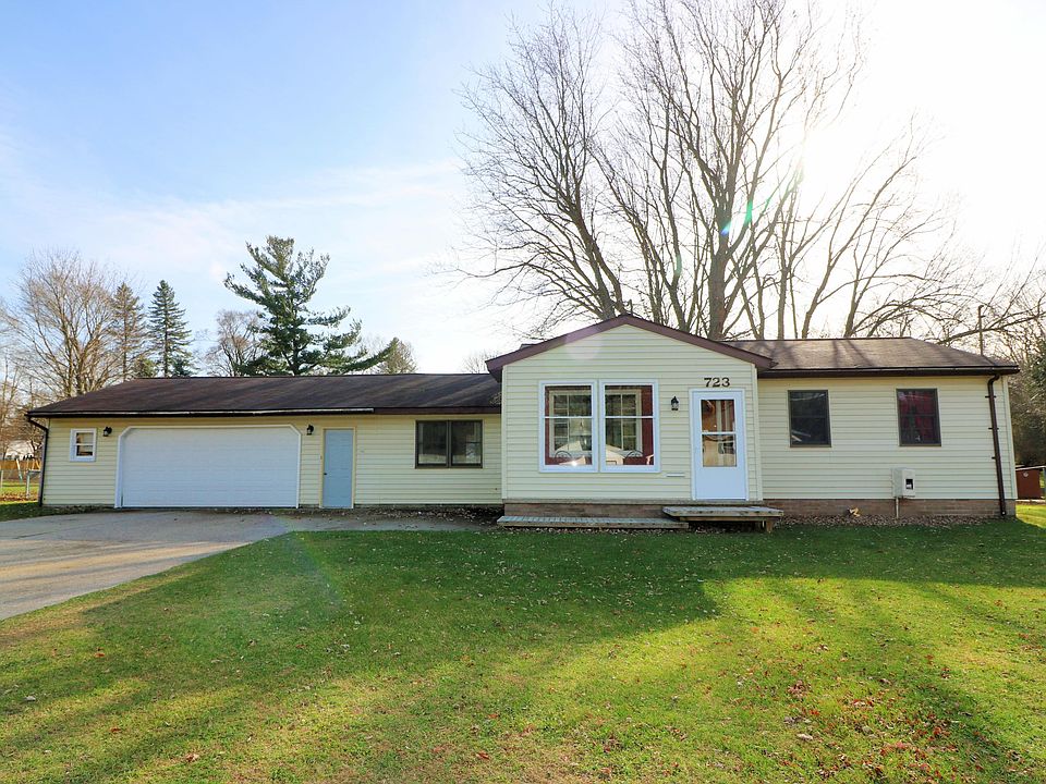 1st image of 723 E Fairplains St