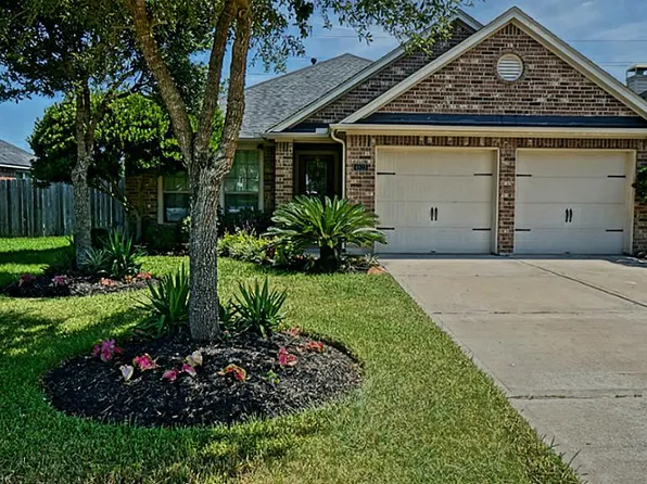 4523 Blakes Ridge St, Fresno, TX 77545