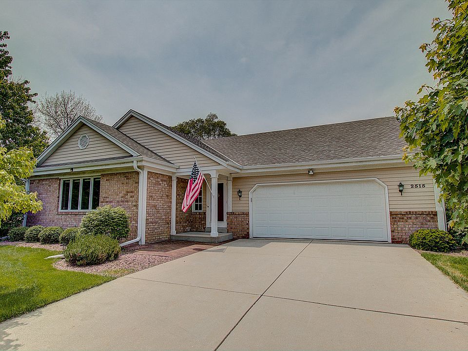 2nd image of 2515 Scheibe Dr