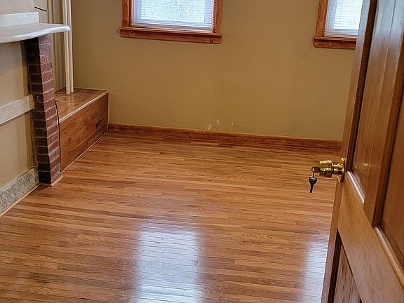 4th image of 1241 N 2nd St Floor 1