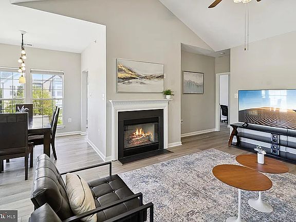 2nd image of 4139 Fountainside Ln Unit 304-F