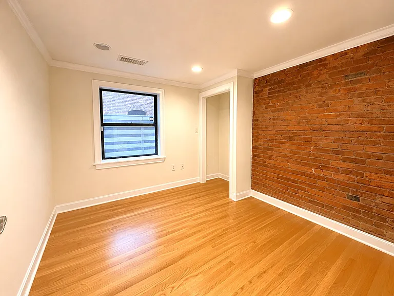 103 Gainsborough St #5 — Photo 16