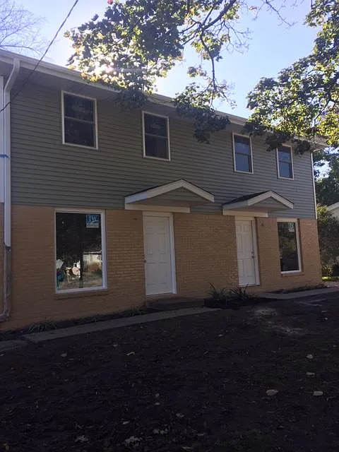 654 Franklin St