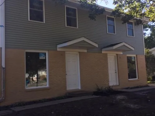 654 Franklin St, Linden, MI 48451