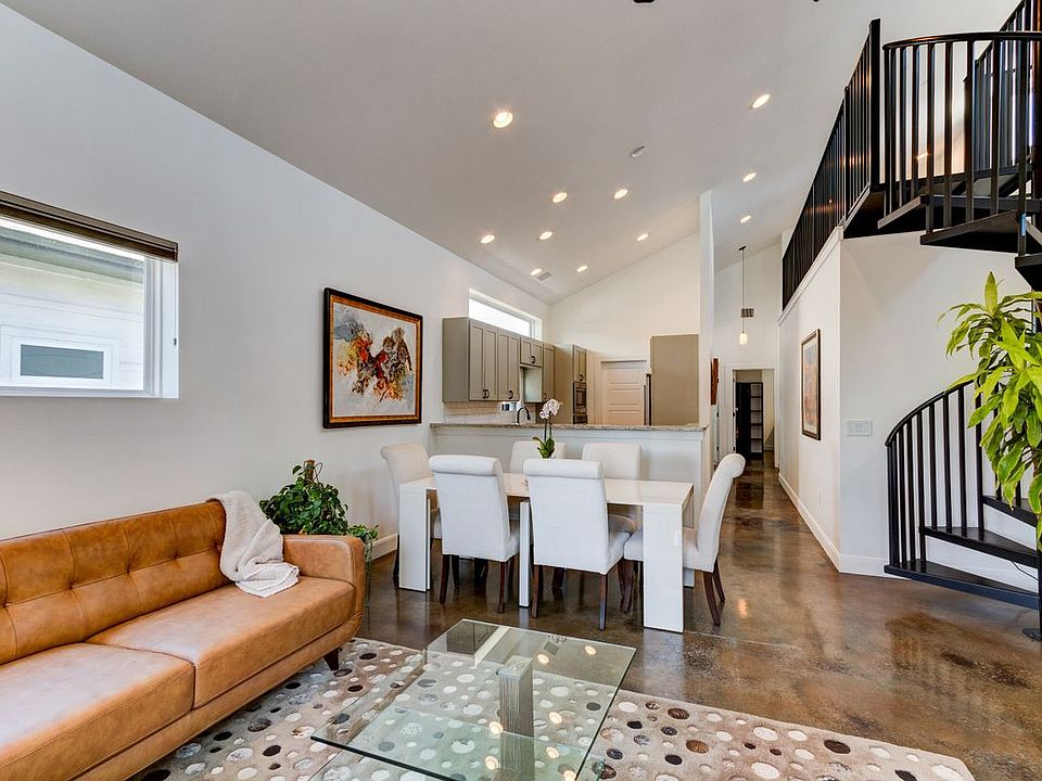 1st image of 2715 Zaragosa St