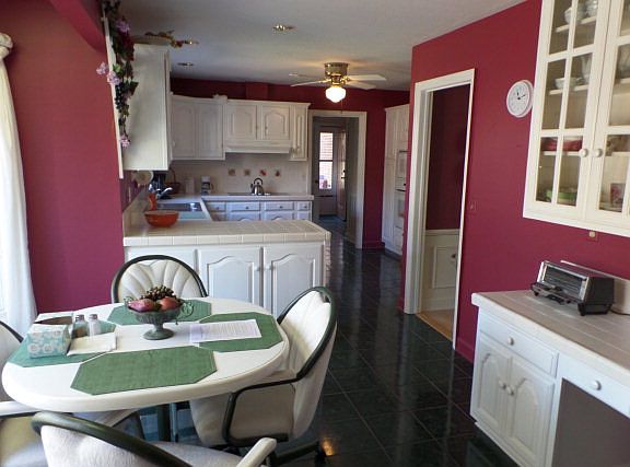 5th image of 619 Julia Dr