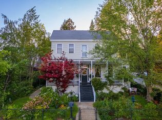 220 N School St, Grass Valley, CA 95945