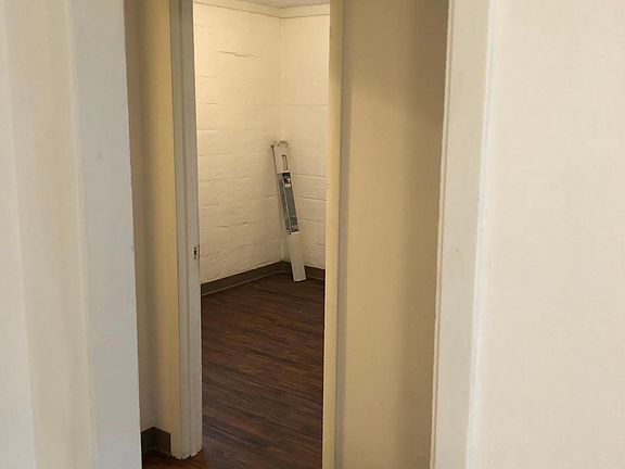 2nd image of 2614 Gaston Ave #B