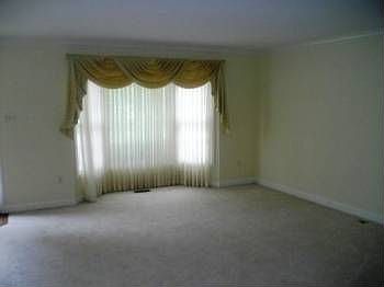 5th image of 2226 Hill Ct