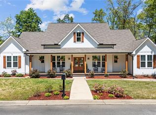 7 Moss Creek Dr, Rome, GA 30161