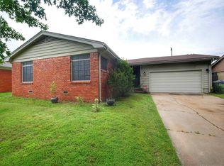 6762 E 27th St, Tulsa, OK 74129