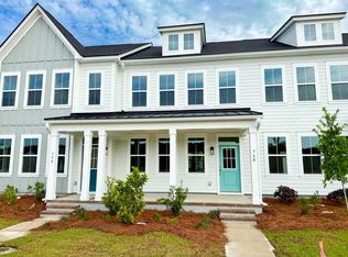 760 Blueway Ave, Summerville, SC 29486