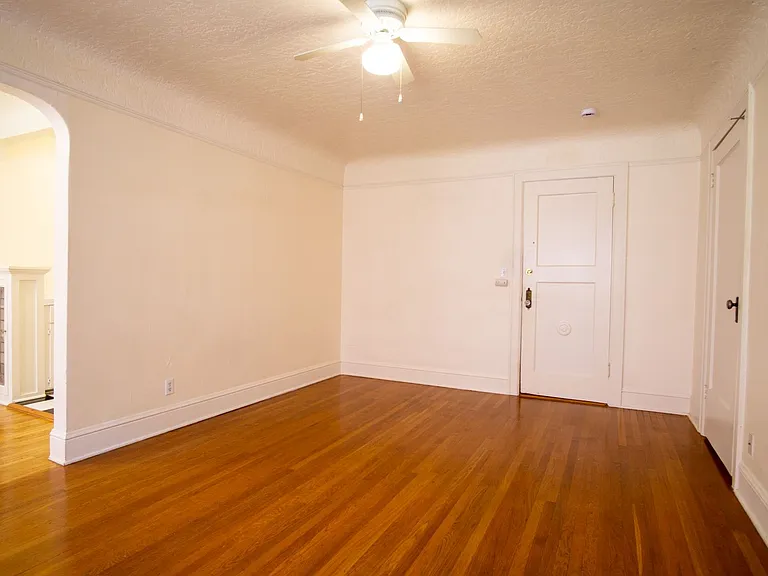 1944 NW Johnson St #204 — Photo 4