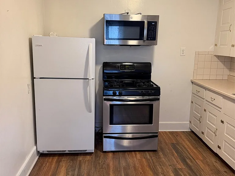 4 Edward St #1 — Photo 12