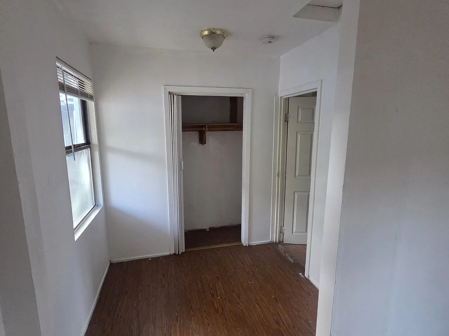 1 bed, 400 sqft, $1,380 — Photo 3
