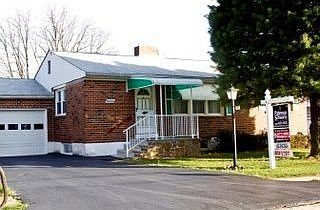 1st image of 3004 Chelmsford Ln