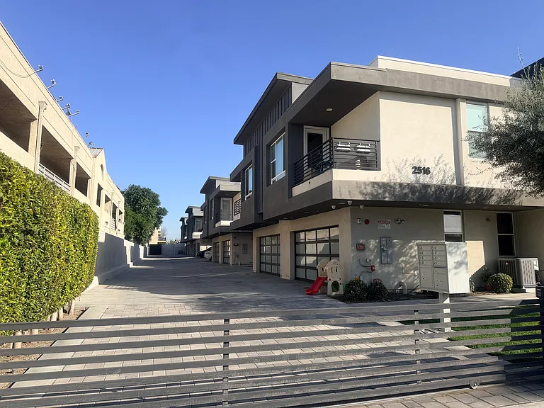 2516 Edwards Ave #D — Photo 1