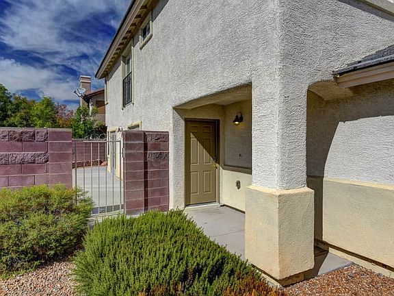 2nd image of 805 Bow Creek Ln