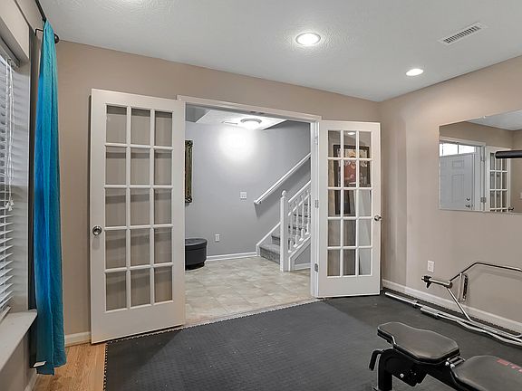 5th image of 11910 Kelso Dr Unit 2