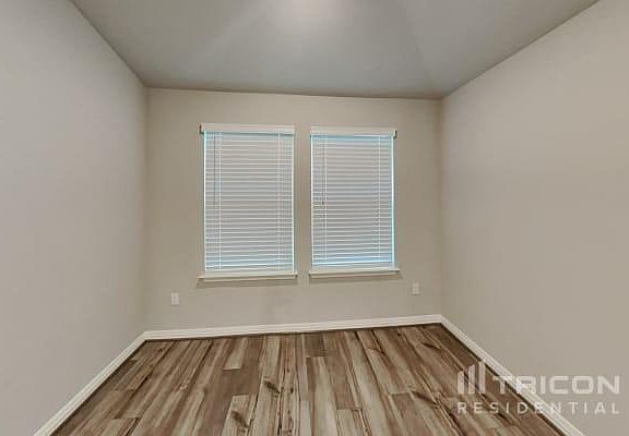 5th image of 13502 Paxton Blvd