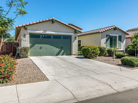 2748 E Rakestraw Ln-3