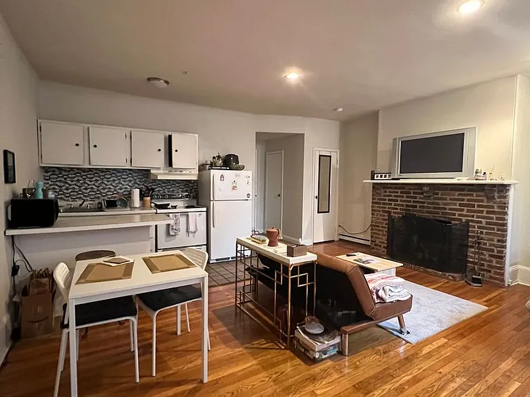 904 Spruce Street — Photo 6