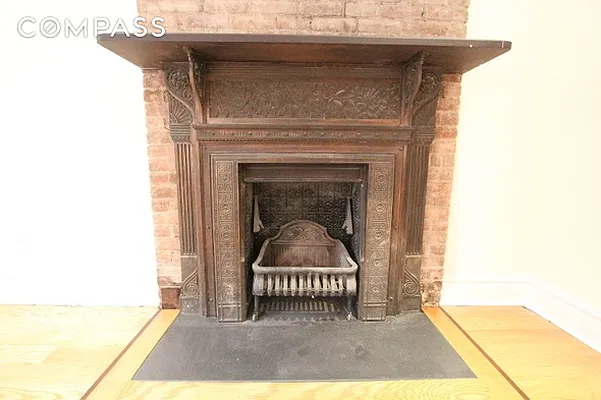 Rented by Compass | media 18