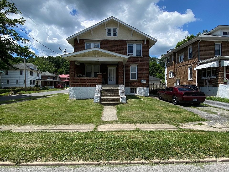 1st image of 916 College Ave