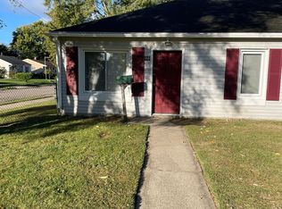121 N Tilden Ave, Waterford, MI 48328