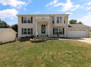 1048 Wrigley Cir, Warrenton, MO 63383