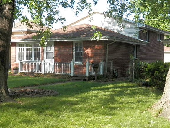 3rd image of 236 N Douglas Ave