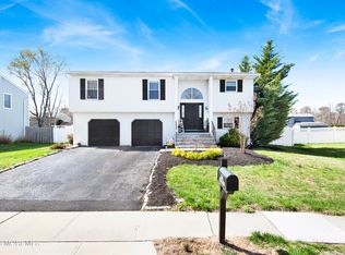 19 Peachstone Road, Howell, NJ 07731