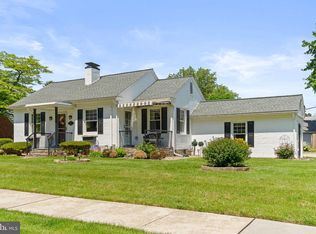 323 Bailey St, New Cumberland, PA 17070
