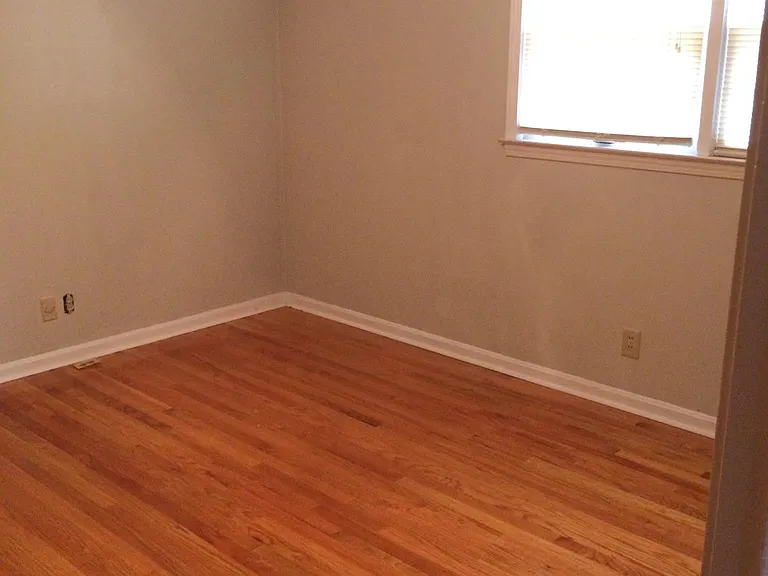 2557 Glenmary Ave #3 — Photo 7