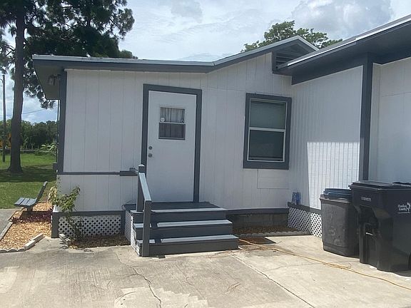 3rd image of 4920 40th St N