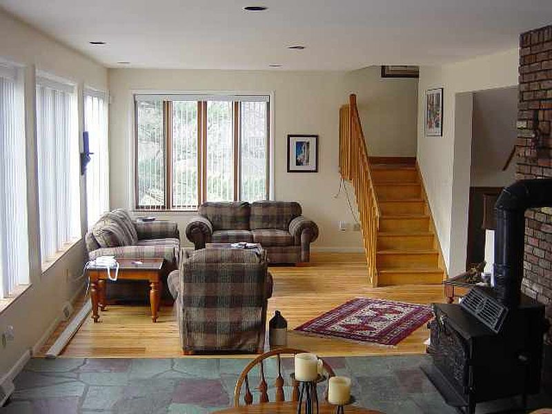 4th image of 161 HOLMESDALE Avenue
