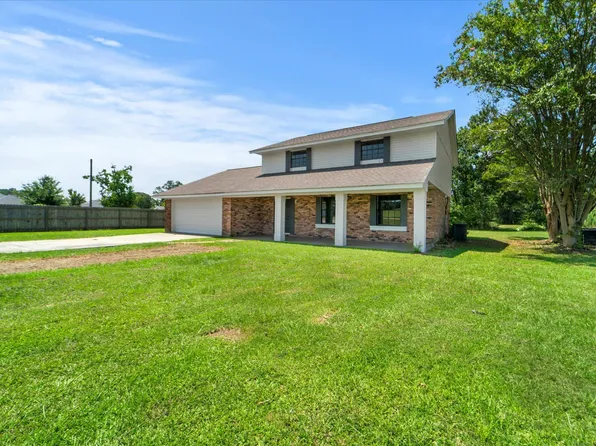 104 Deer Creek Rd, Lumberton, MS 39455