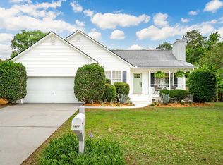 1077 Farmington Rd, Charleston, SC 29412