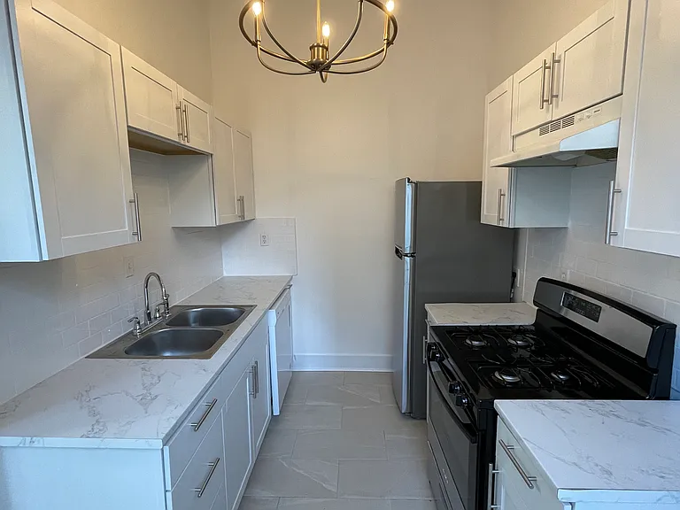 4316 Baronne St #D — Photo 1
