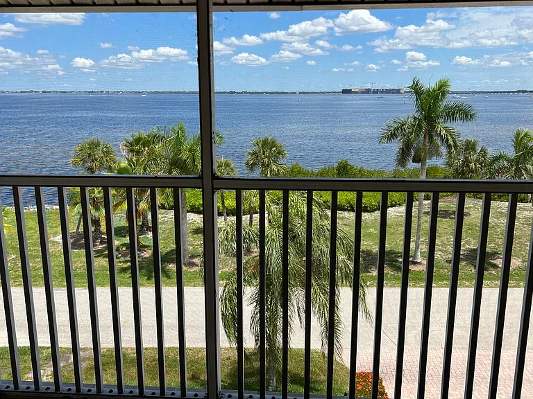 1477 Park Beach Cir #31 — Photo 24