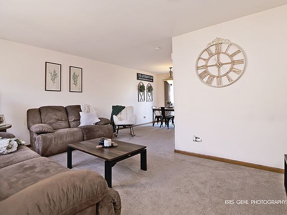 2nd image of 2755 N Augusta Dr
