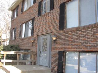 124 34th Street Dr SE APT 2, Cedar Rapids, IA 52403
