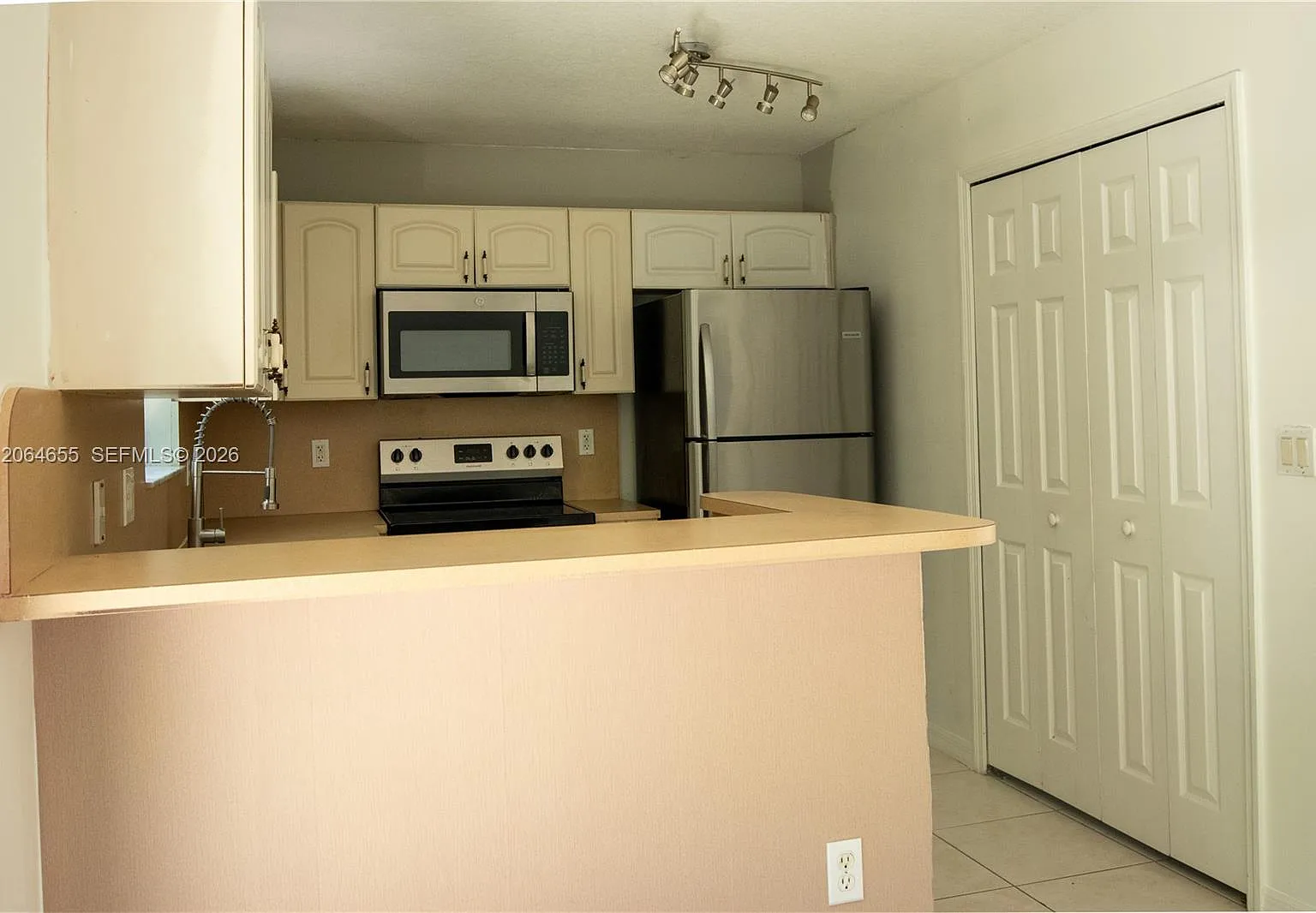 Venetia Gardens South Con — Photo 2