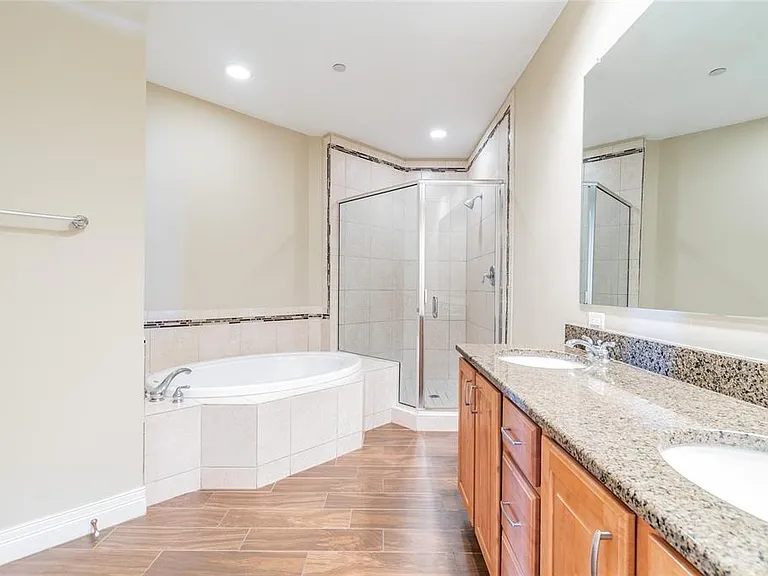 449 S 12th St #1406 — Photo 10