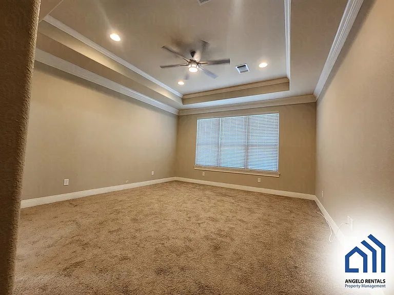 801 Hunters Glen Rd — Photo 7