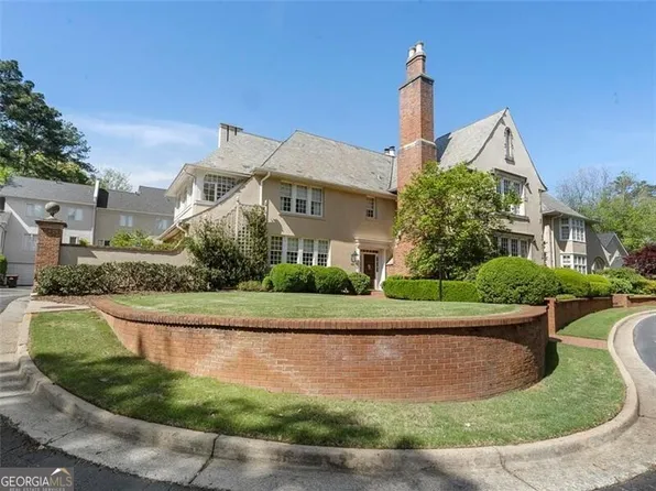 24 Paces West Dr NW, Atlanta, GA 30327