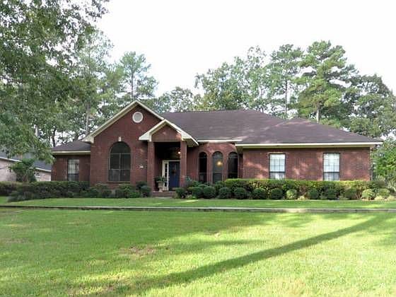 1st image of 4931 Old Oak Dr