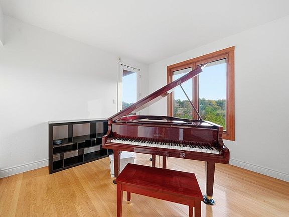 5th image of 10102 Grand Teton Ct