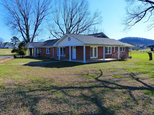 204 L D Grindle Rd, Murrayville, GA 30564